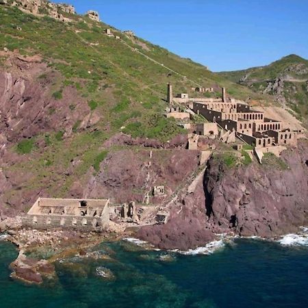 فيلا L'Estasi Tanca Piras A Bordo Piscina Con Vista Mare Nebida المظهر الخارجي الصورة
