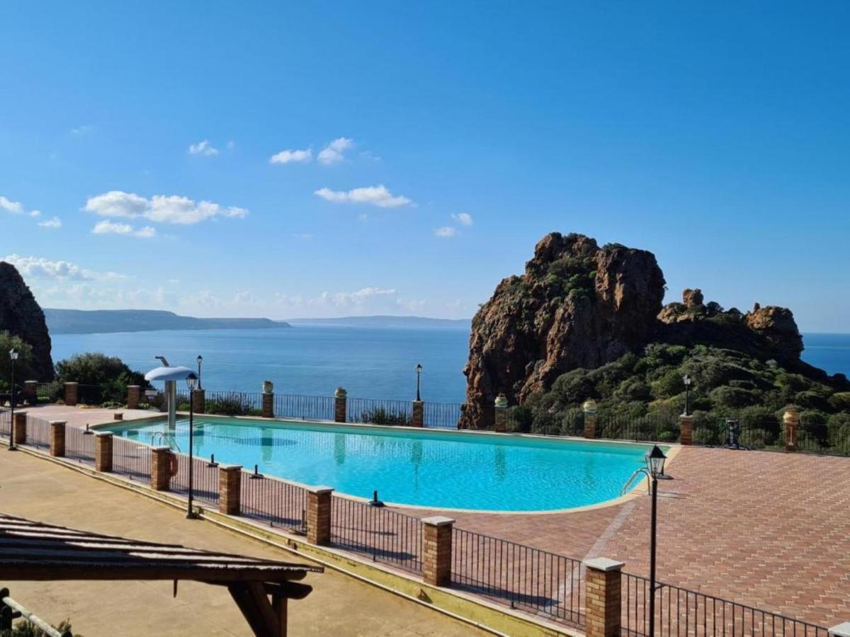 فيلا L'Estasi Tanca Piras A Bordo Piscina Con Vista Mare Nebida المظهر الخارجي الصورة