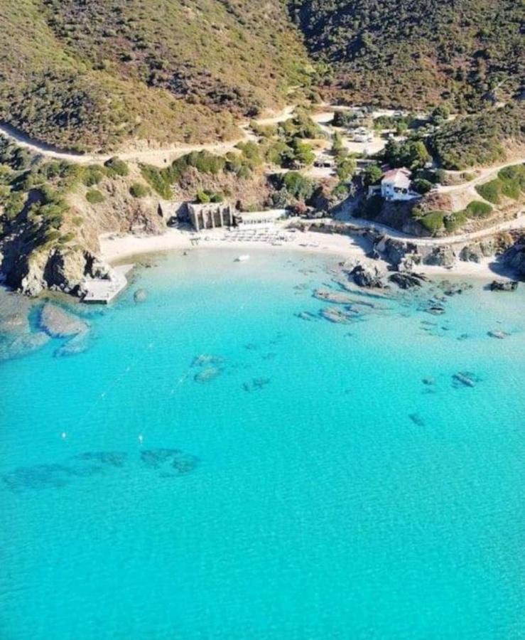 فيلا L'Estasi Tanca Piras A Bordo Piscina Con Vista Mare Nebida المظهر الخارجي الصورة