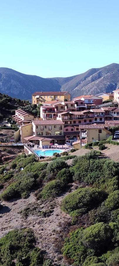 فيلا L'Estasi Tanca Piras A Bordo Piscina Con Vista Mare Nebida المظهر الخارجي الصورة
